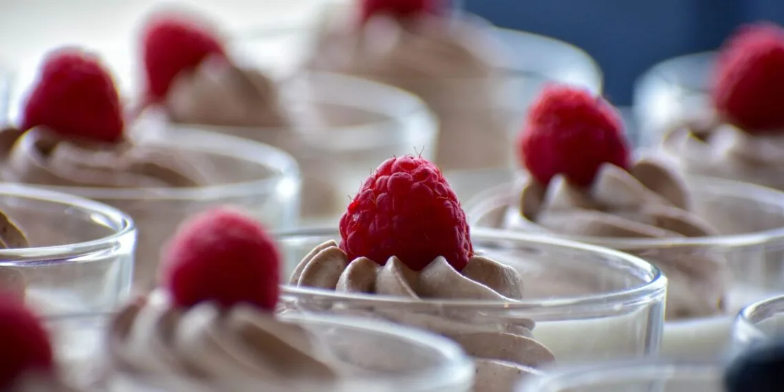 Diferença entre mousse e creme: como identificar cada um