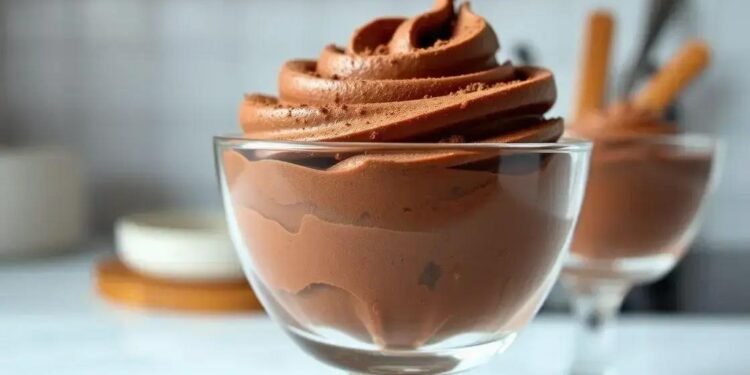 bolo mousse de chocolate; aprenda a fazer em casa com textura aveludada
