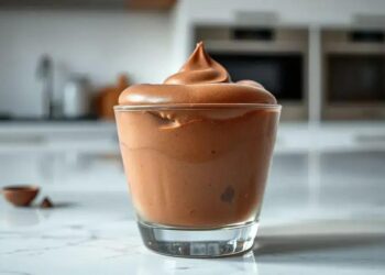 como que faz mousse de chocolate; aprenda o passo a passo rápido e saboroso