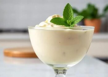 mousse de chocolate branco; descubra como surpreender com essa sobremesa