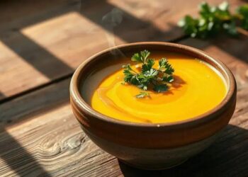 receita de sopa mandioca: o segredo cremoso que vai conquistar seu inverno