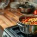 sopa de carne com legumes e macarrão; descubra como deixar saborosa e prática