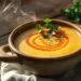 Sopa de mandioca simples e cremosa: receita caseira que aquece a alma