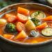 Como fazer sopa de legumes sem macarrão: receita leve e nutritiva