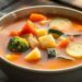 Sopa de legumes leve: receita que aquece o coração e emagrece sem sacrifício