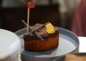 Bolo de Milho Verde Fofinho de Liquidificador: Sabor de Festa Junina!