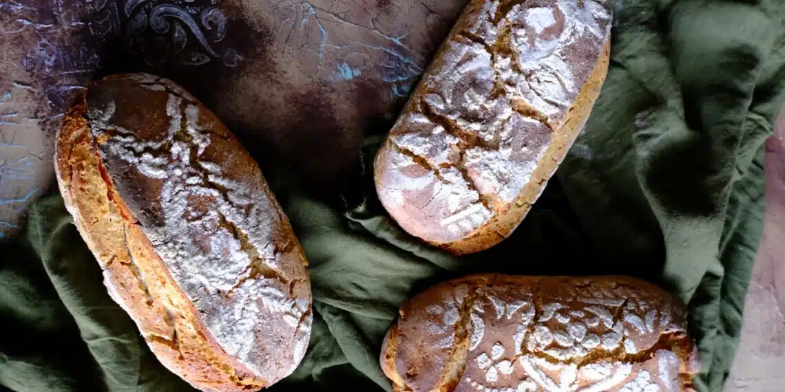 Broa de Fubá da Roça: A Receita Rústica e Fofinha para o Seu Café!