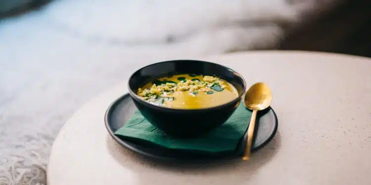 Caldo Verde Português Cremoso: O Abraço Quentinho para Seu Inverno