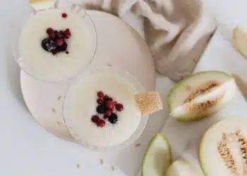 Canjica Branca Cremosa: O Doce Sabor da Festa Junina em Sua Casa