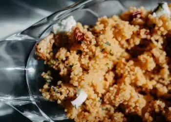 Cuscuz Nordestino na Cuscuzeira: Soltinho, Fácil e Cheio de Sabor!