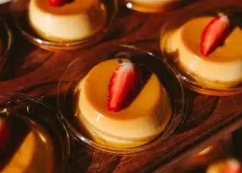 Pudim de Leite Condensado Sem Furinhos: Liso e Perfeito