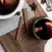 Vinho Quente Caseiro com Especiarias: o Ponto Certo para Noite Fria