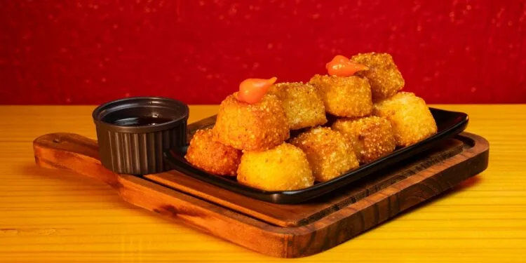 Pamonha Salgada com Queijo e Linguiça: A Versão Mineira Que Conquista Qualquer Festa Junina