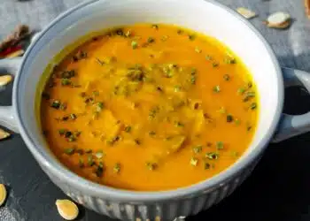 Caldo Cremoso de Abóbora com Gengibre: Sabor Acolhedor