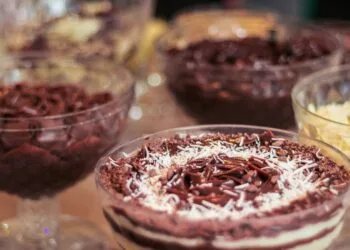 Pavê de chocolate cremoso: o doce mineiro das confraternizações de julho
