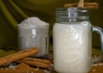Arroz Doce Cremoso com Canela e Cravo: o Doce Mineiro das Noites Frias de Julho