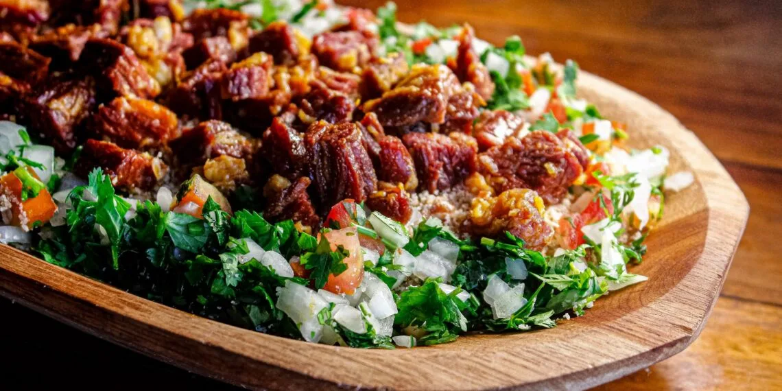 Carne de Sol com Nata Cearense e Queijo Coalho: um Almoço Nordestino de Julho