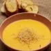 Sopa Creme de Macaxeira com Costelinha Suína e Cheiro-Verde: jantar cremoso do Cariri em agosto