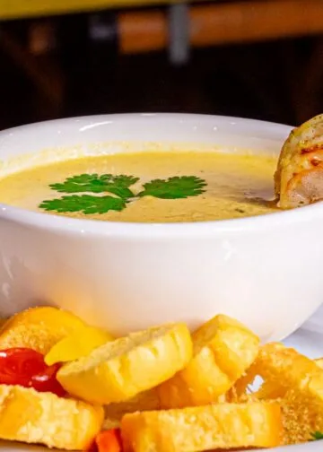 Caldo de Camarão com Maxixe e Quiabo: o Jantar Alagoano de Agosto no Litoral