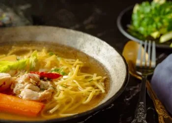 Sopa de Capeletti com Frango Caipira: o Jantar Reconfortante da Serra Gaúcha