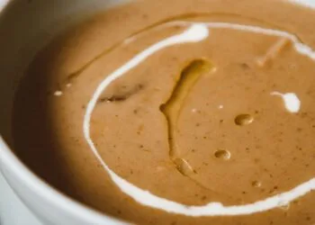 Creme de Cogumelos com Shimeji e Shitake: o Jantar Cremoso de Inverno no Final de Agosto