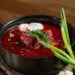 Caldo de Beterraba com Carne Seca e Couve: o Jantar Gaúcho de Panela para o Frio de Agosto