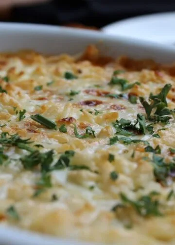 Arroz de Forno Nordestino com Carne Seca e Queijo Coalho: o Almoço de Setembro