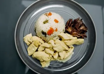 Arroz de Cambuquira com Frango Caipira: o Almoço de Panela do Interior Paulista em Setembro