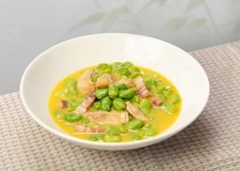 Caldo de Vagem com Carne Seca e Batata em Cubos: o Jantar de Panela do Interior em Setembro