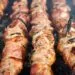 Inhambu Grelhado na Brasa com Farofa de Abóbora: o Almoço do Cerrado Goiano em Outubro