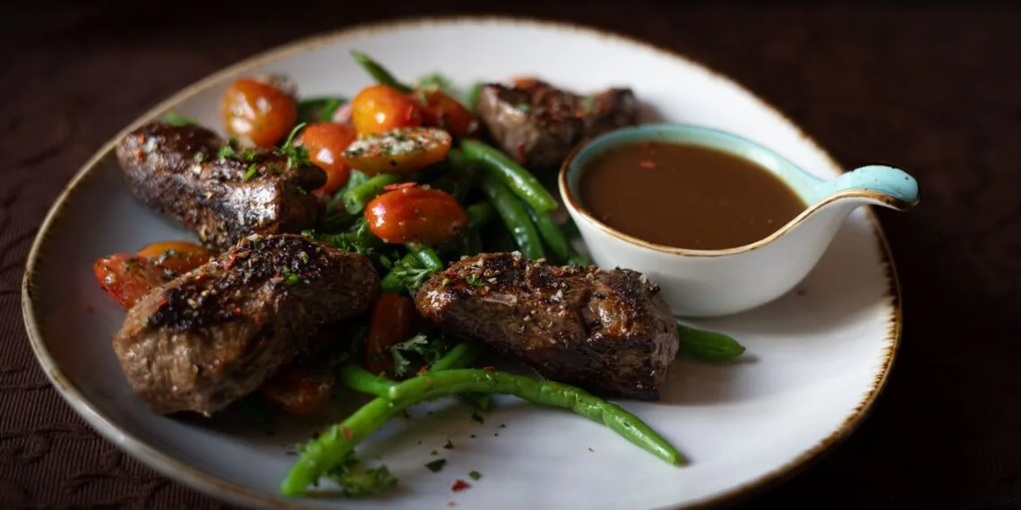 Carou Torrado com Carne de Sol e Queijo Coalho: o Almoço do Sertão de Iguatu em Outubro